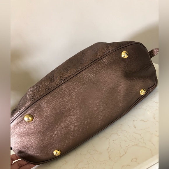 LV Mahina metallic brown ‘L’ hobo bag - Picture 6 of 15